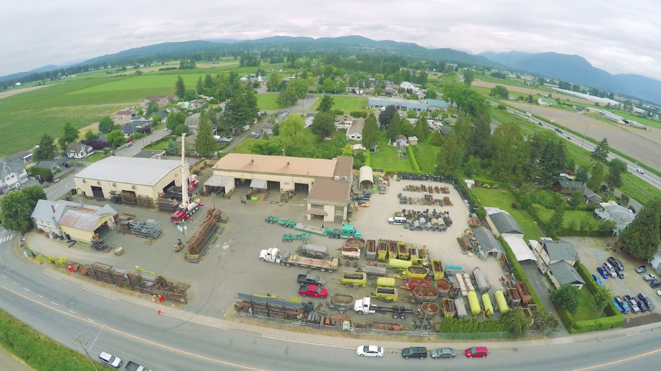 Loewen Quality farm equipment since 1967